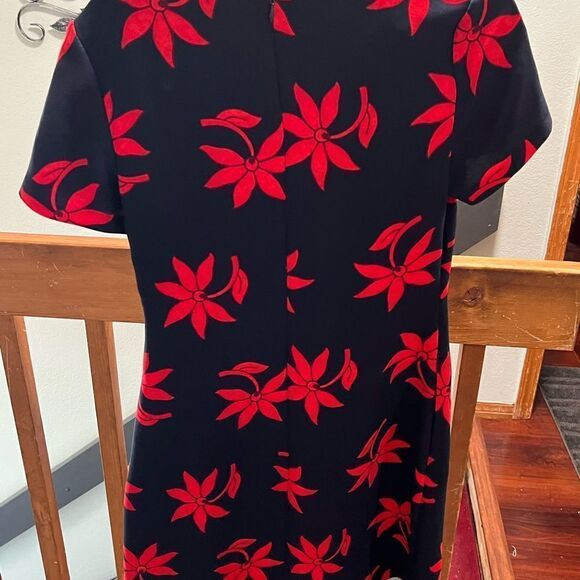 EUC Banana Republic Blue Dress with Red Flowers, Short Sleeves, Size 2 #057 - Picture 4 of 5
